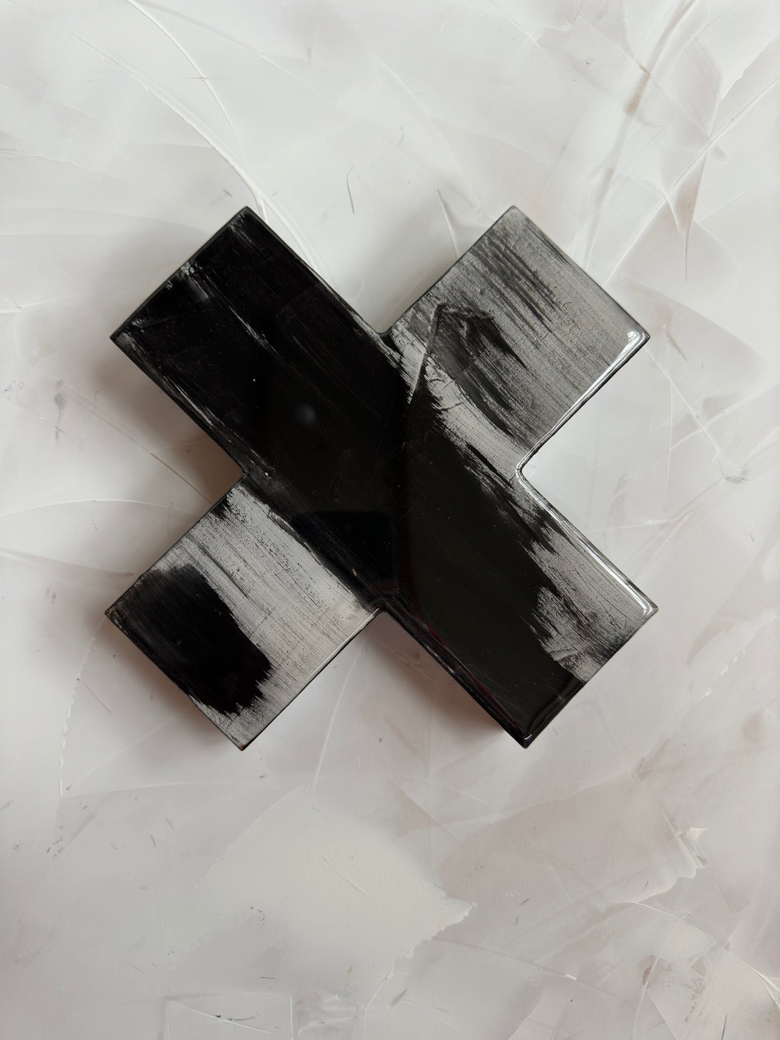 Smudge - Mini Kiss (Black And White)